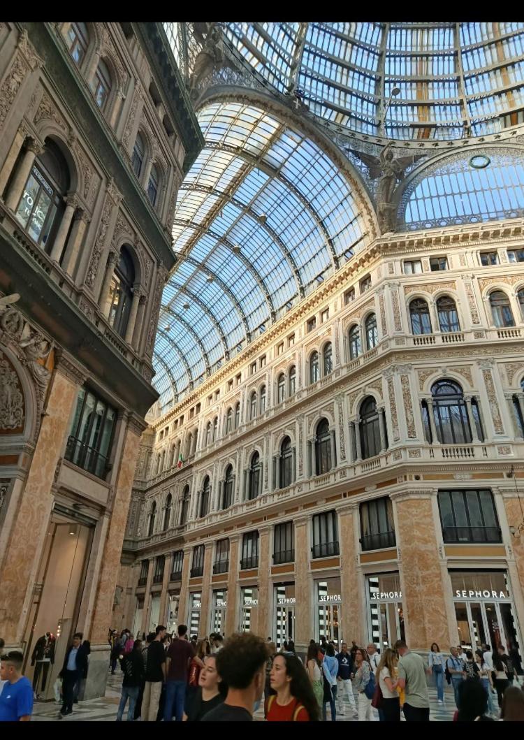 Ar Nel Cuore Di Naples